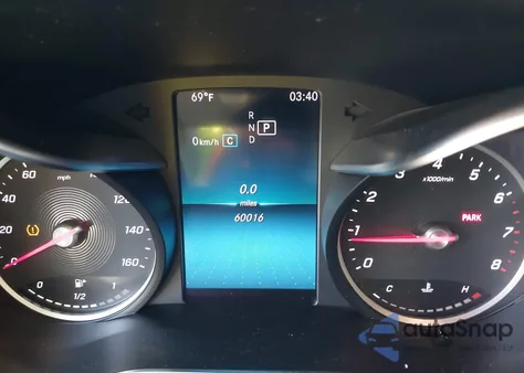 2019 Mercedes-Benz C 300 из США, поврежденный, VIN 55SWF8DB1KU305304